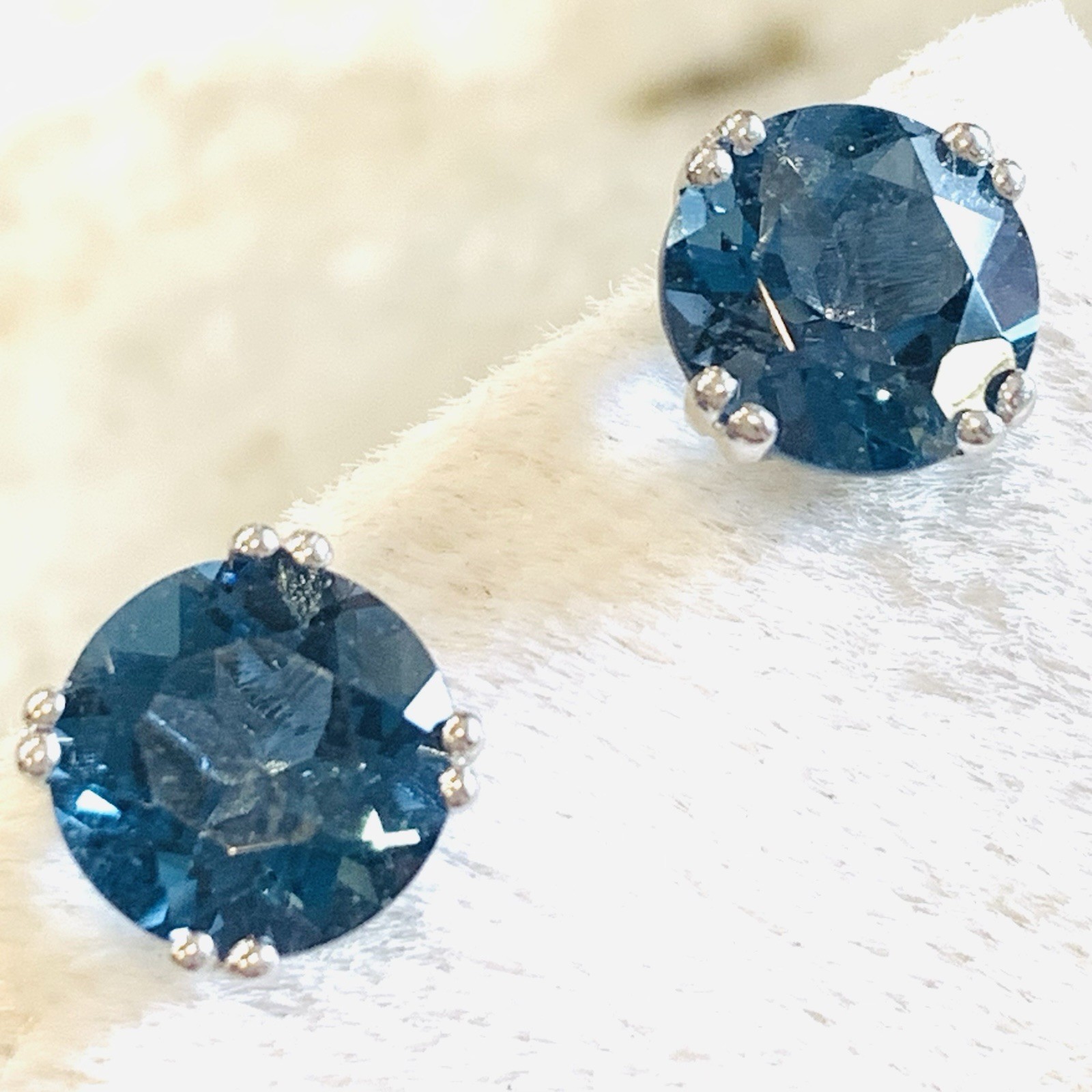 5 Ctw London Blue Topaz Earrings 14k Solid White Gold Stud Natural 1.85gr 8mm