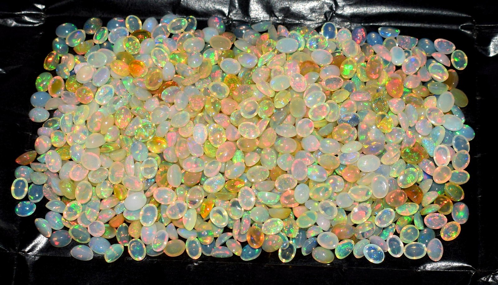 Natural Ethiopian Welo Multi Fire Opal Oval Cabochon Loose Gemstone 7×5 MM 1Pcs