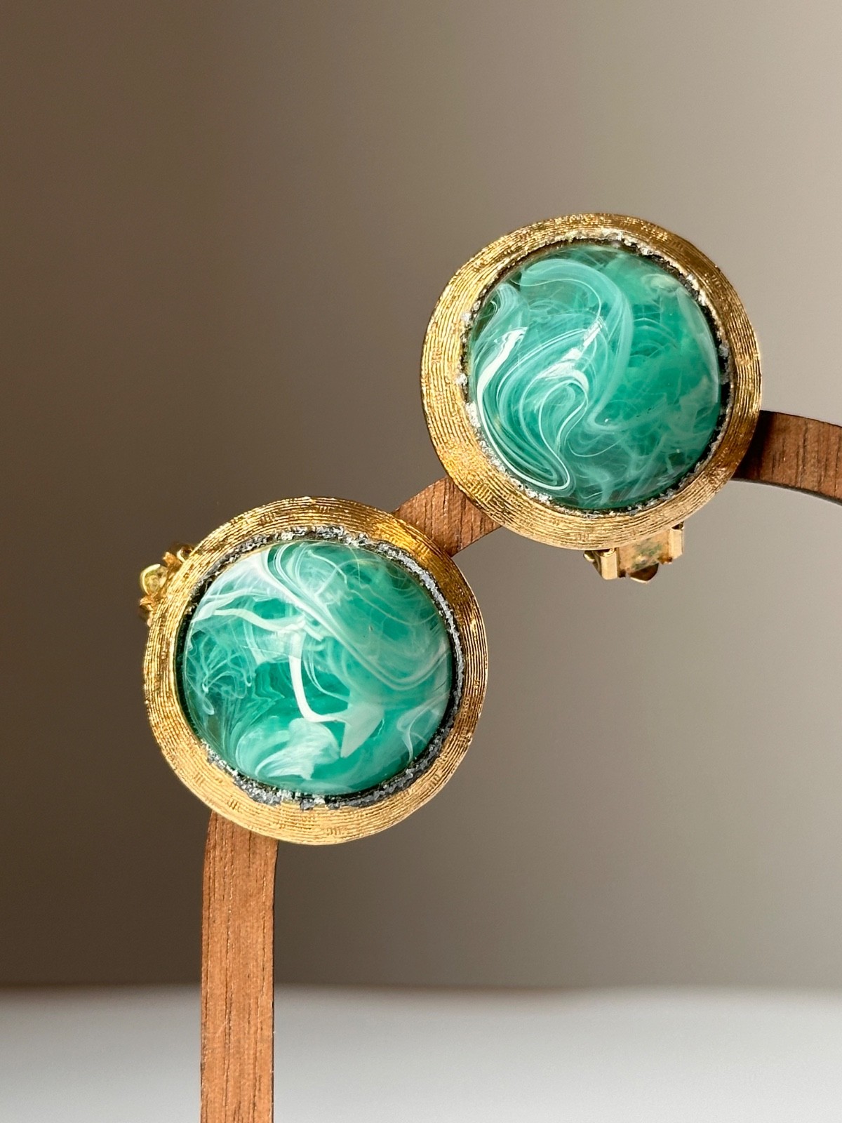 Vintage Earrings Chunky Faux Malachite Green Lucite Acrylic Clip On Gold 1.25”