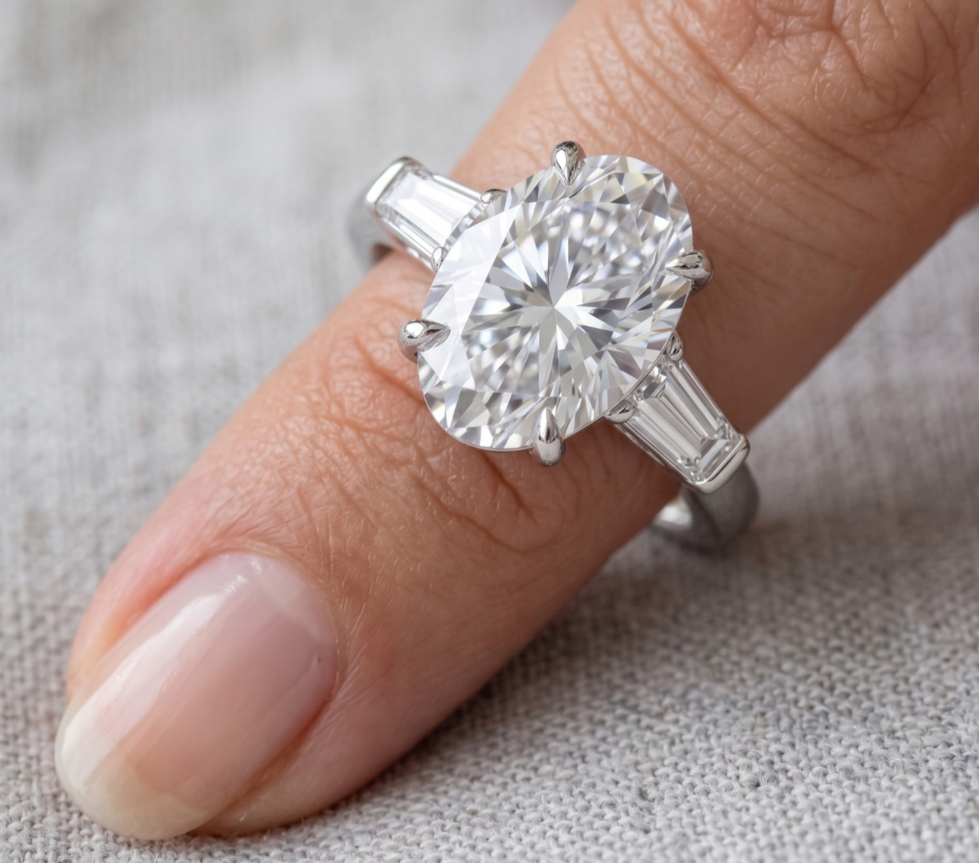 8.00 Ct Certified Oval Shape White Natural Diamond Ring VVS1 White Gold Finish