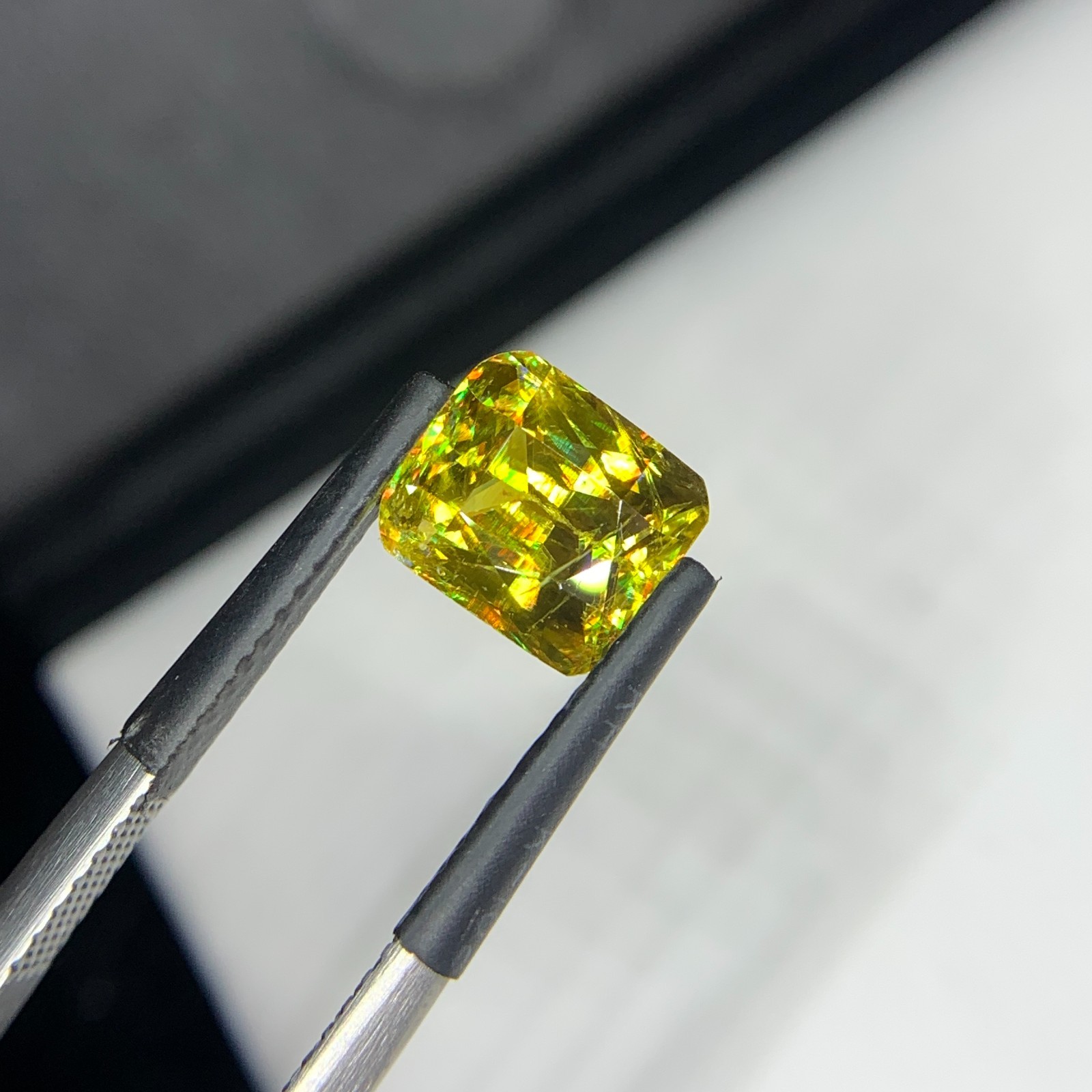 2.80 Carat Natural Brown Sphene Cushion Shape Faceted Loose Gemstone