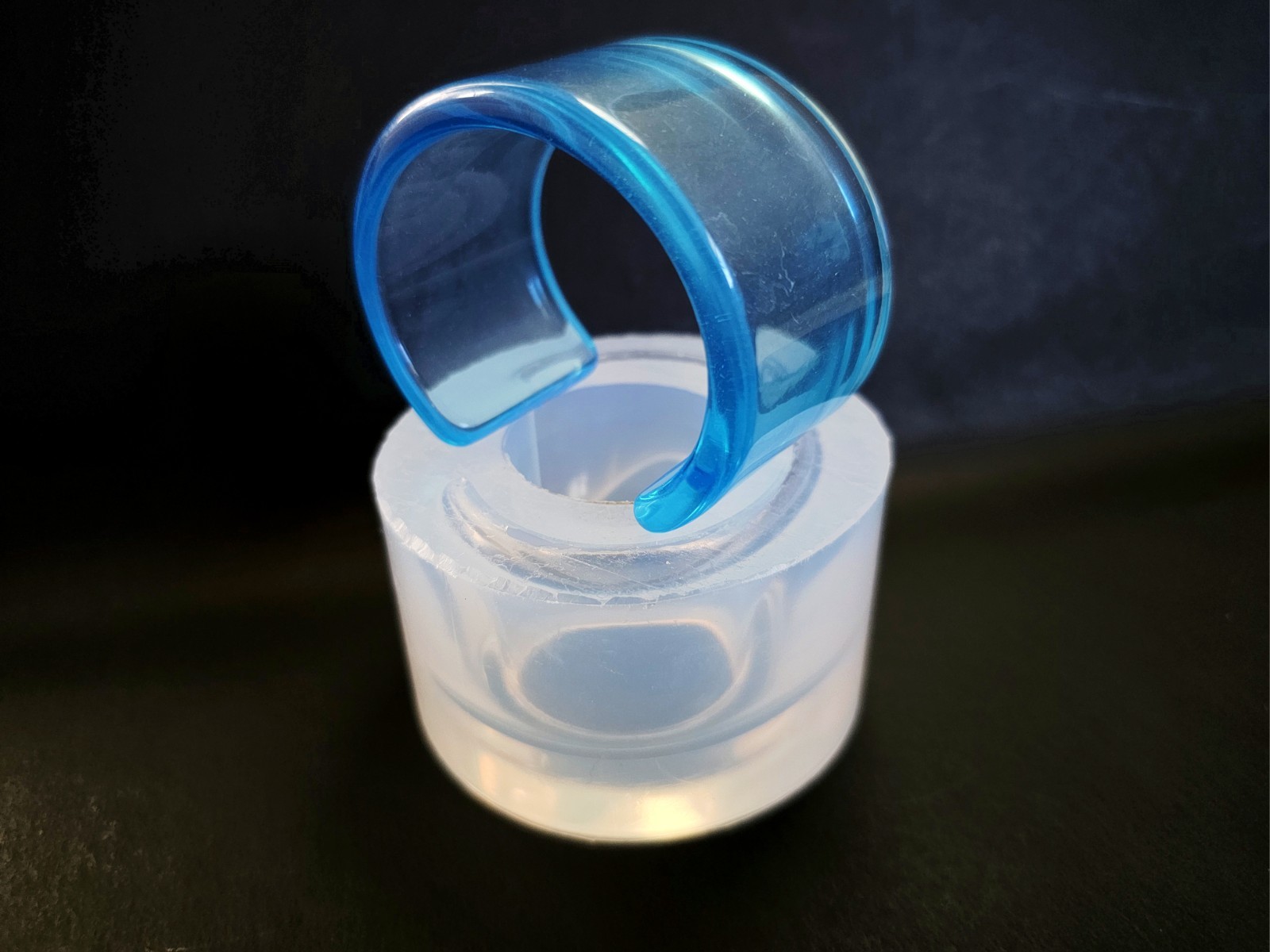 SMOOTH CUFF BRACELET CLEAR SILICONE MOLD, UNIQUE SHAPE BRACELET