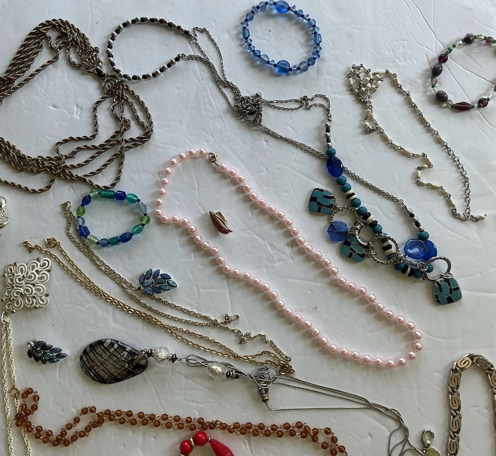 2 1/2 Lb Lot Of Vintage To Modern Jewelry 35+ Pieces Unsearched & All Wearable