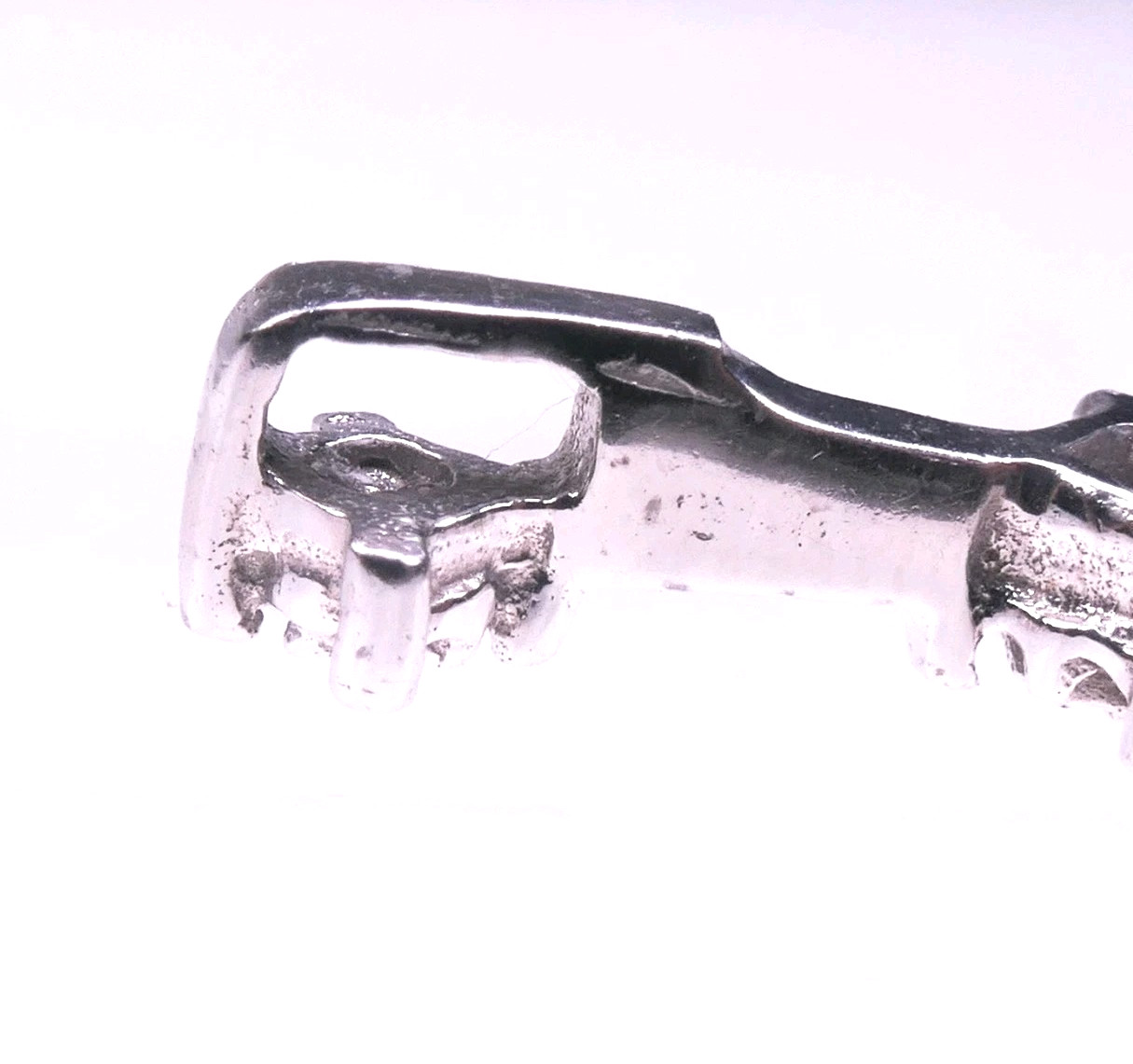 10K White Gold 3-Stone Natural Diamond Vertical Drop Pendant 1.09 Grams
