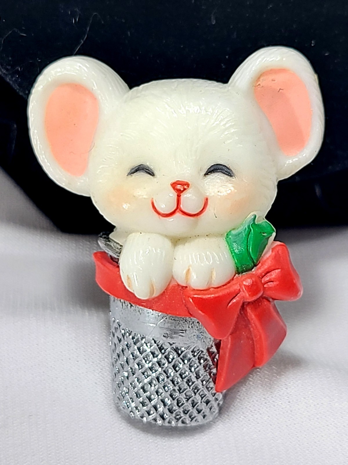 Vintage Hallmark Pin Mouse in A Thimble Happy Holiday Pin 1984 Happy Pin