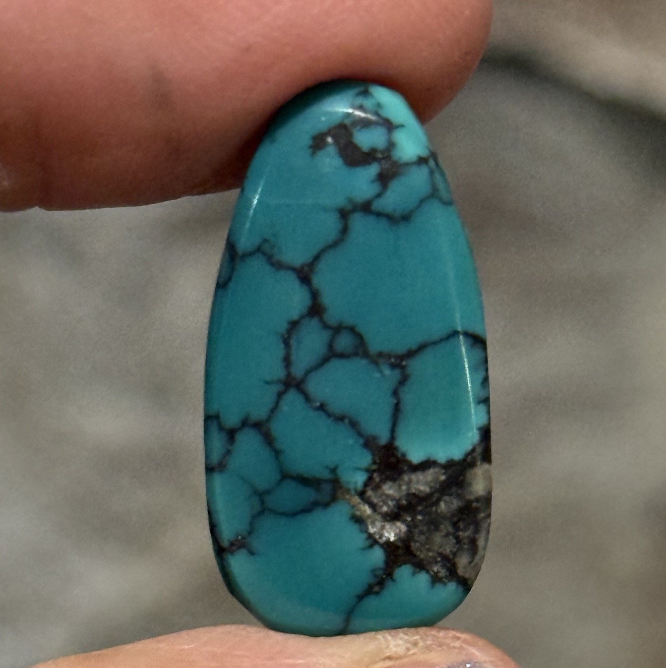12.45ct 25.5x13x4.4mm Natural Teal Blue Hubei Turquoise Drilled Stone Pendant