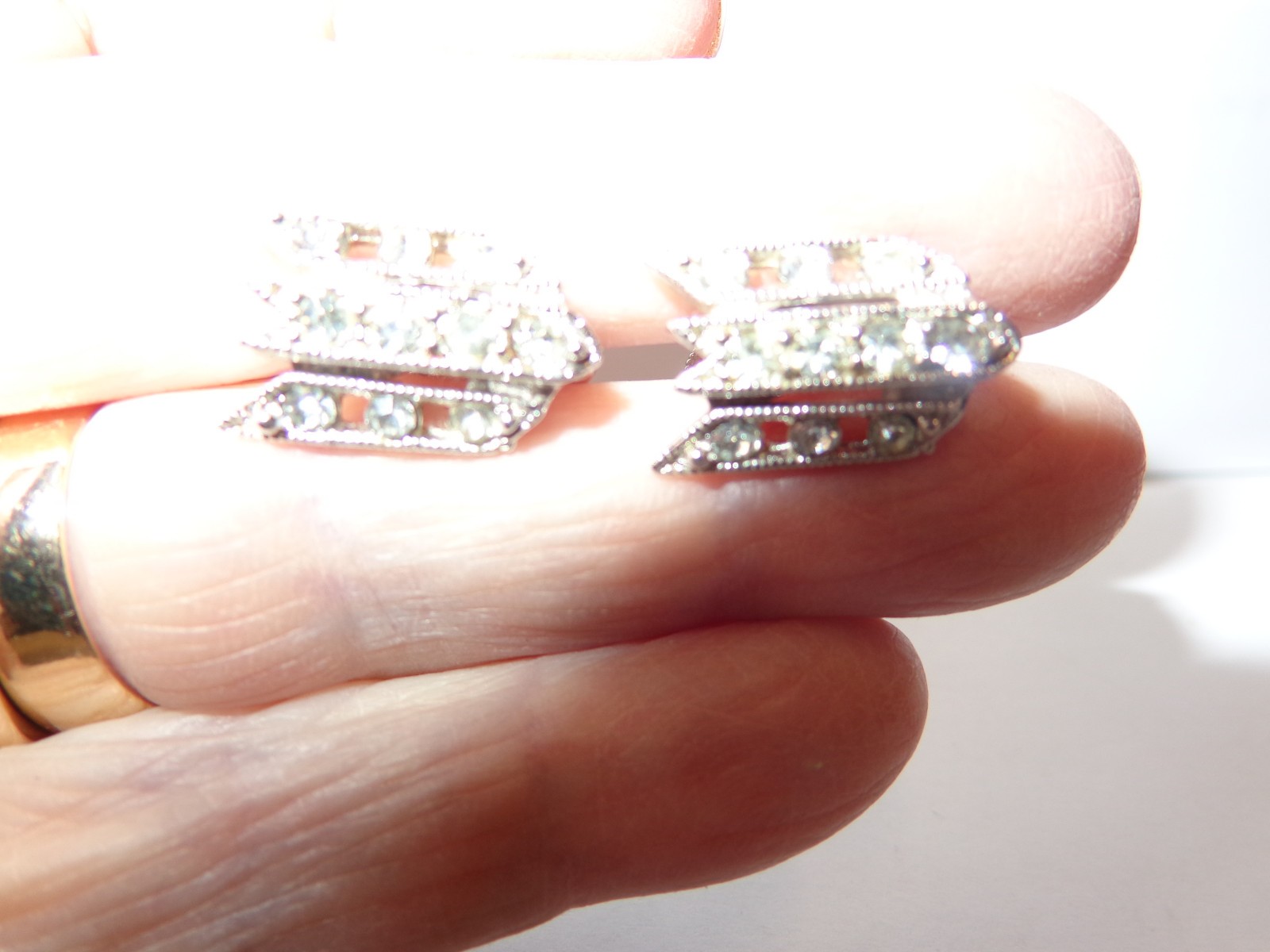 Vintage Rhinestone earrings by Bogoff Screw on type sz 1/2 in lg wgt5.4 grams