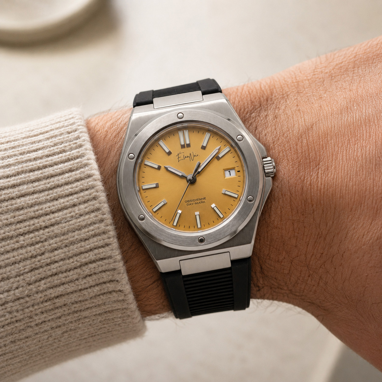 Élan Noir Obsidienne Day-Mark Automatic Watch Champagne Dial Sapphire Steel 41mm