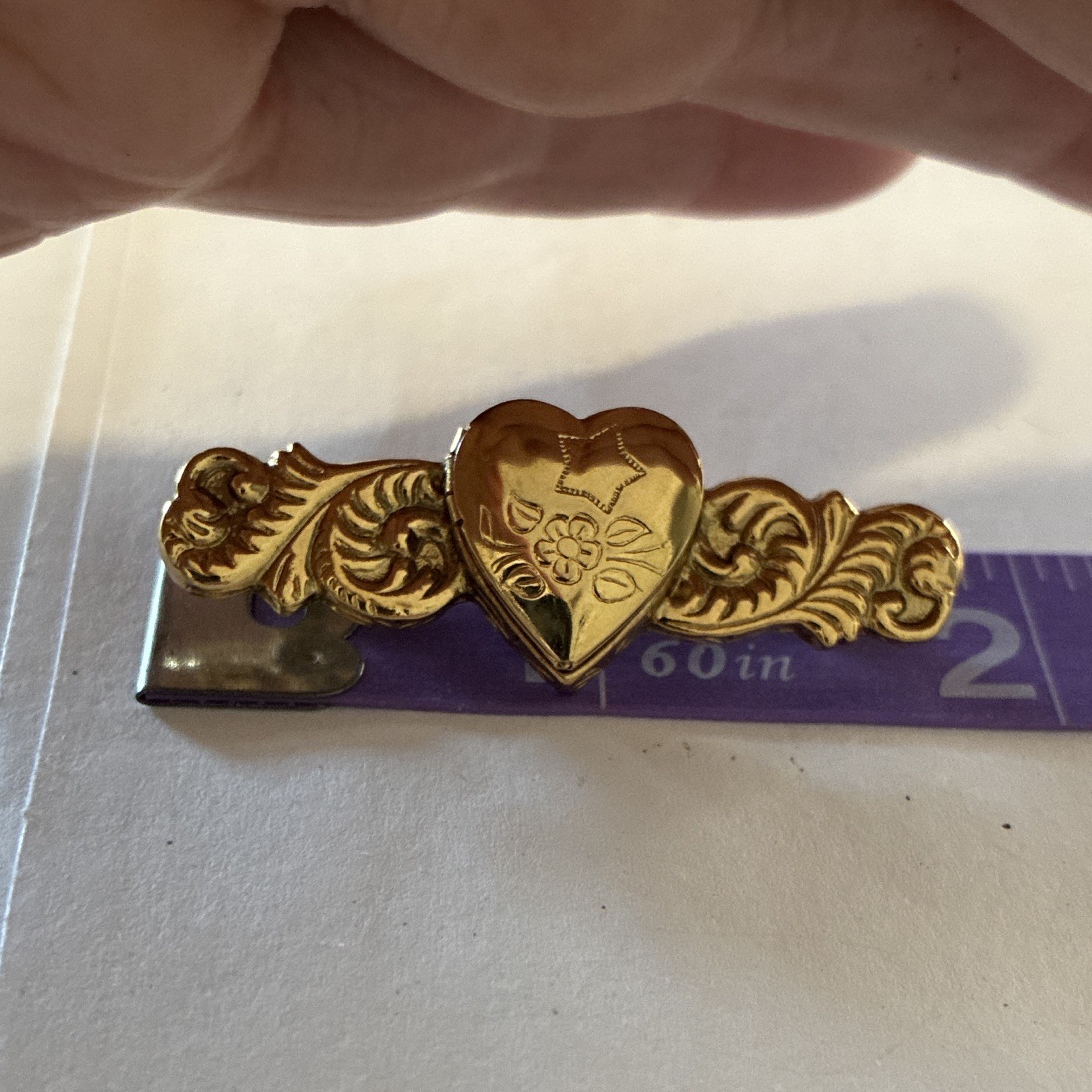 Vintage 1928 Jewelry Co Gold Tone Heart Locket Bar Pin Brooch Photo Holder 80s