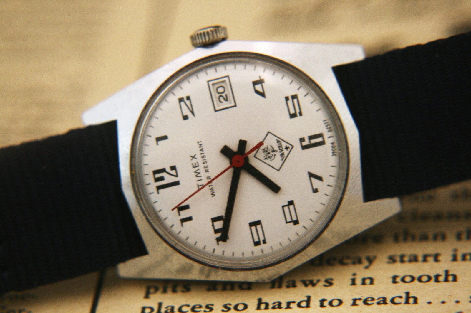 Rare 1977 Timex Fun Timer “Cub Scout” pristine white dial wristwatch, running