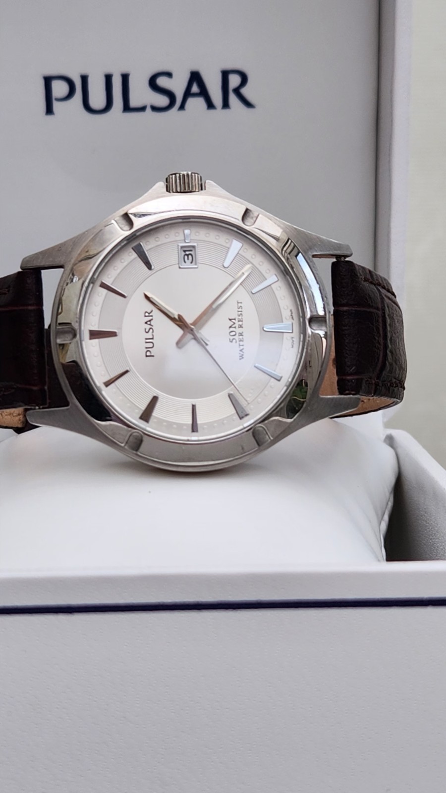 Pulsar mens watch Date , Easy To Read, Brown Leather, WR 50m. (A4)