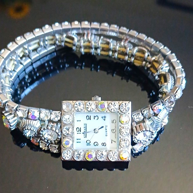 Women’s Quartz Square Analog Dress Watch White Dial Rhinestone Silver Bracelet