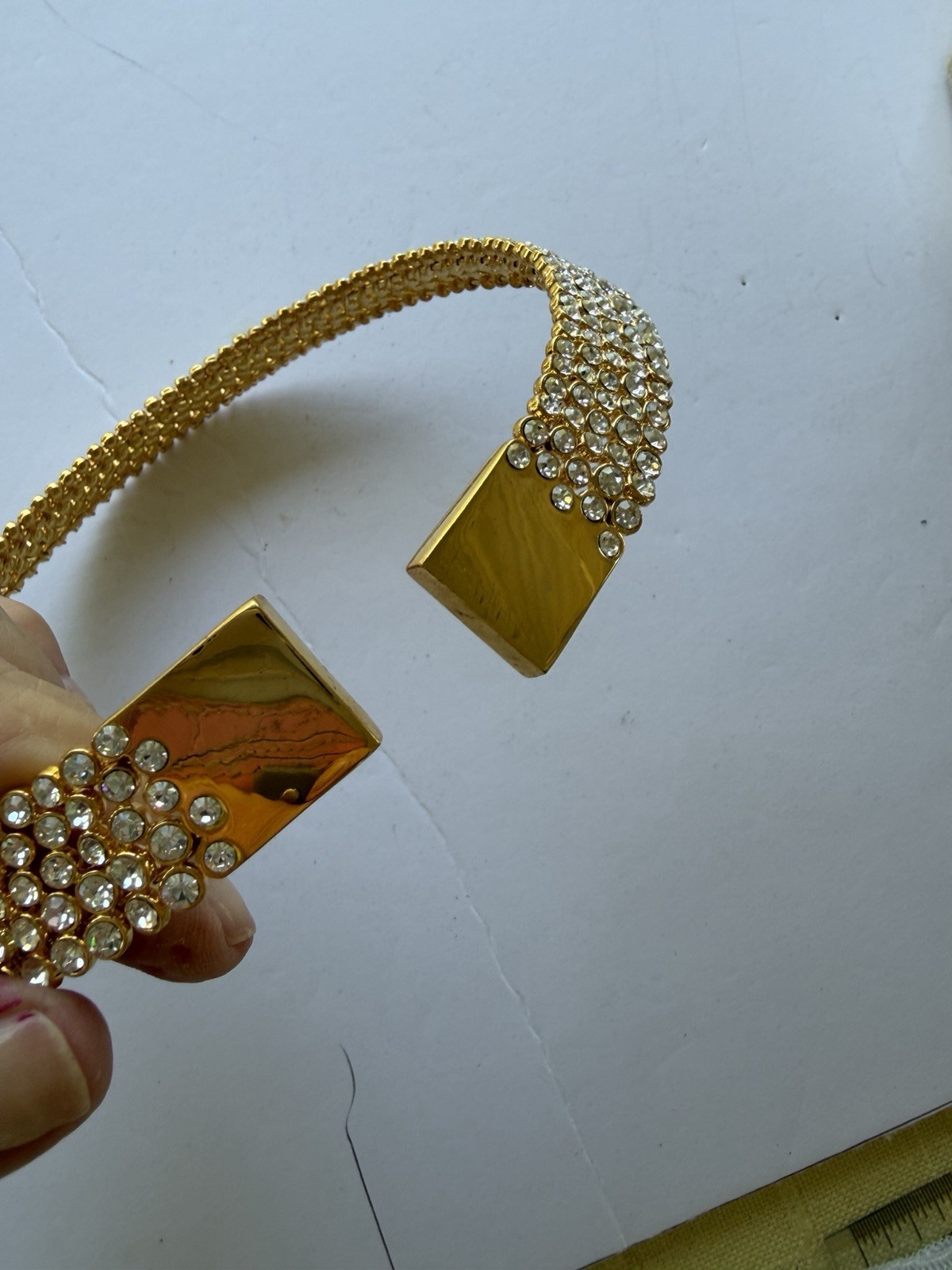 Vintage Joan Boyce Goldtone Bezel Set 3/4” Wide Crystal Heavy Flexible Collar