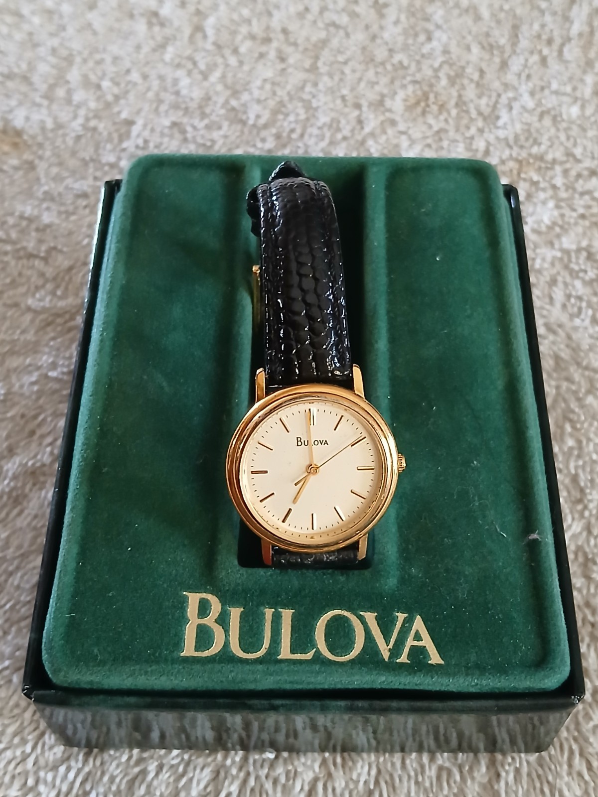 Vintage Bulova Gold Tone Watch T8 Women’s Quartz 1998 On Back NICE CLEAN NOTE