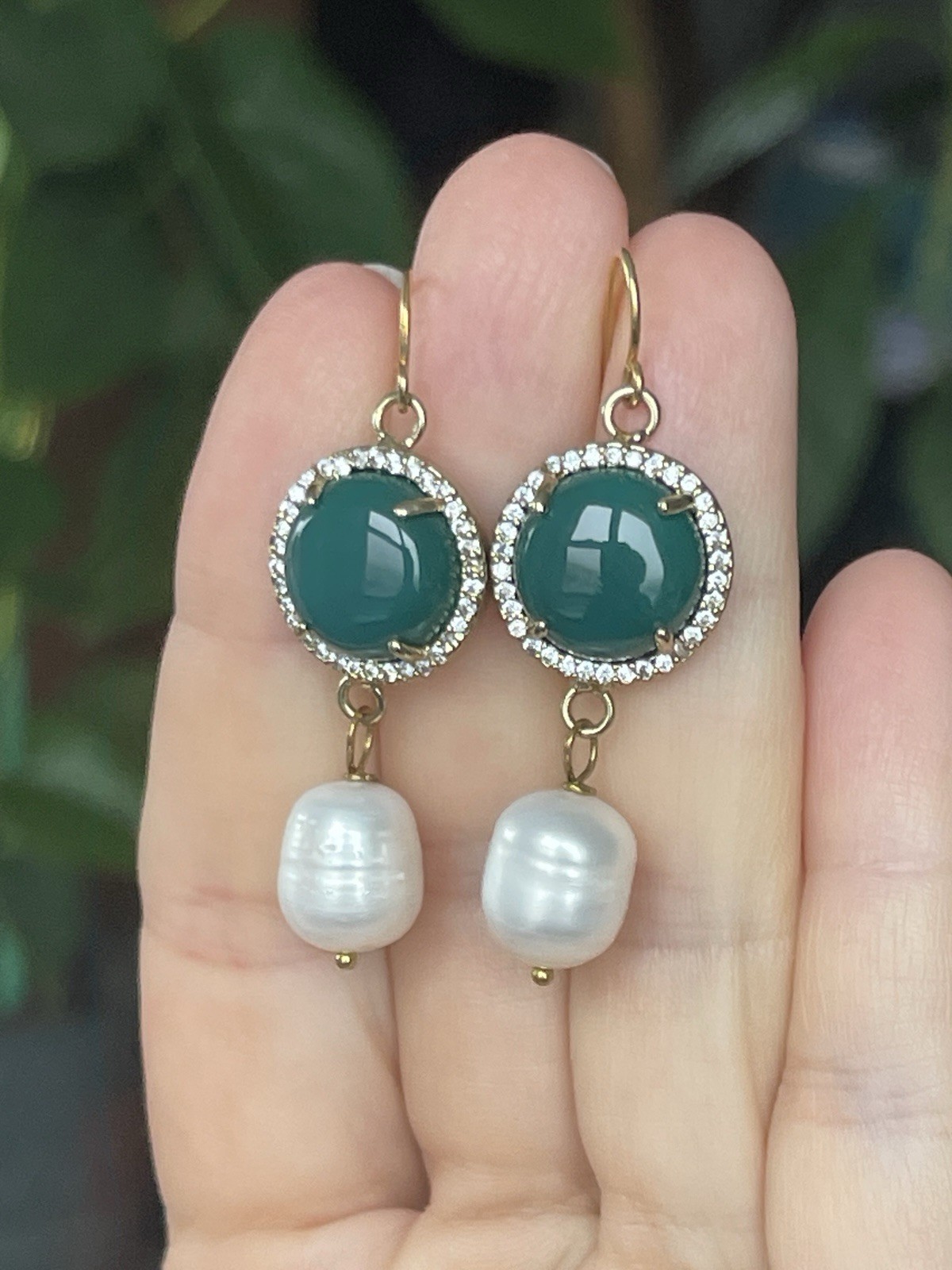 Vintage 14/20k Gold Plated Green Onyx Cultured Pearl Dangle EARRINGS