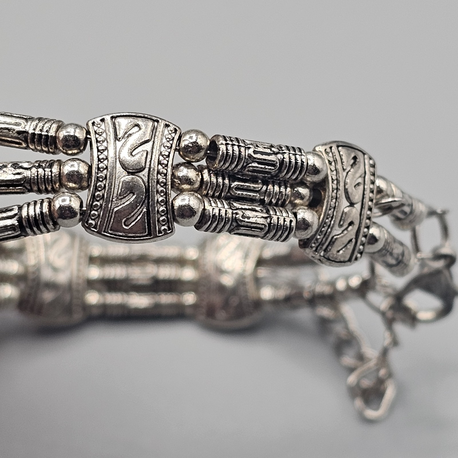 Silver Tone Bali Bracelet Large Black Bead 6.25 – 8 Inch Adjustable Festival