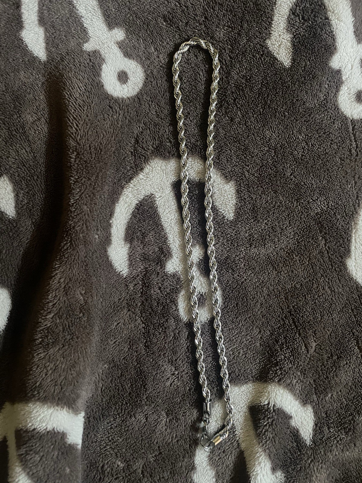 Silver Tone Rope Chain Necklace – Spring Ring Clasp, No Stone