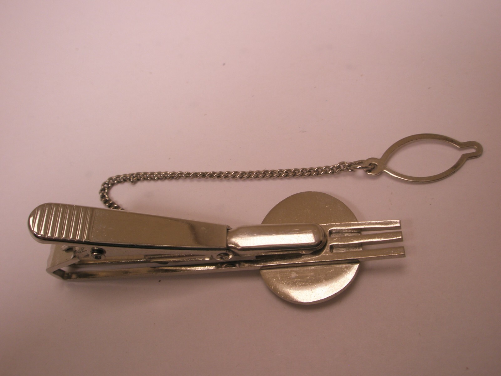 ERA New Star Realty & Investment Vintage Tie Bar Clip w/chain