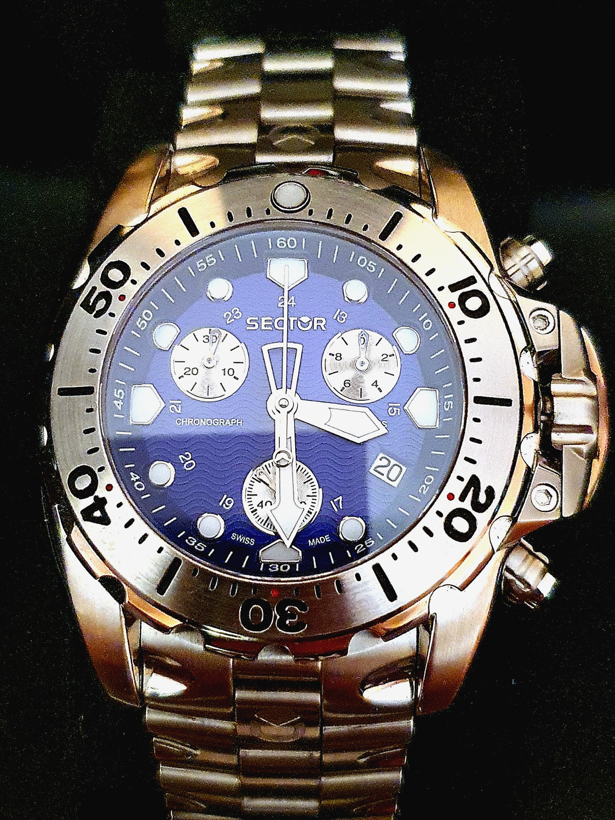 NEW Sector 600 Diver Chrono Blue Dial Watch Steel Sapphire WR 200M Swiss