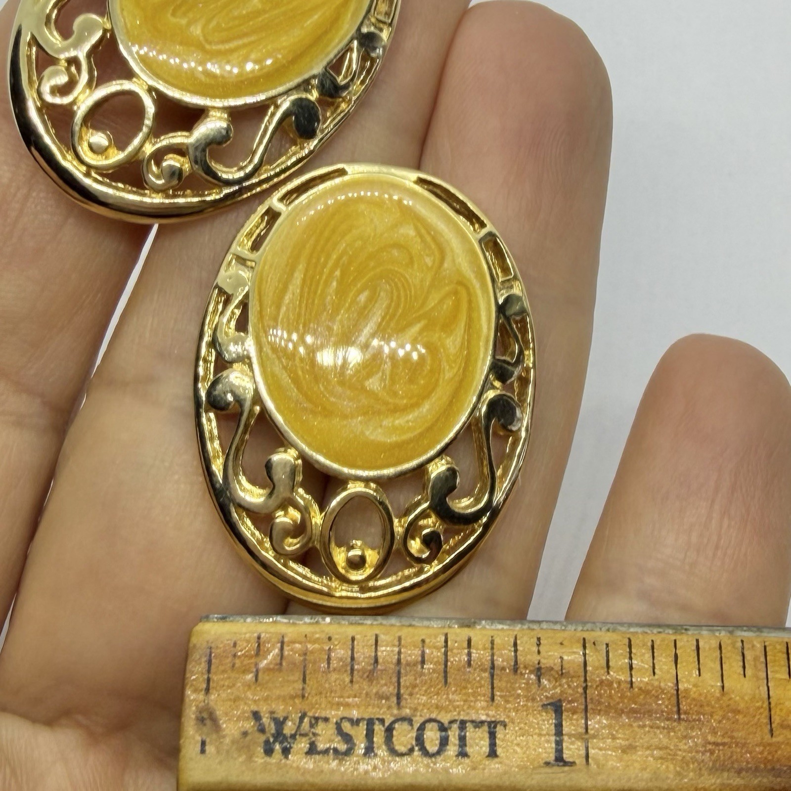 Vtg Mustard Yellow Guilloche Enamel Goldtone Filigree Statement Oval Earrings
