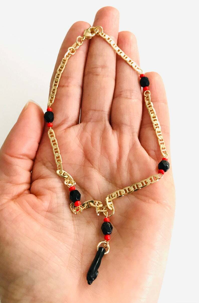 18K GOLD FILLED AZABACHE ANKLET 10″ / TOBILLERA MANO AZABACHE 10″ – A22