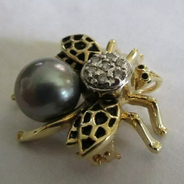 18K Gold Diamond & Tahitian Pearl Mosquito Pendant / Brooch 4.40 Grams