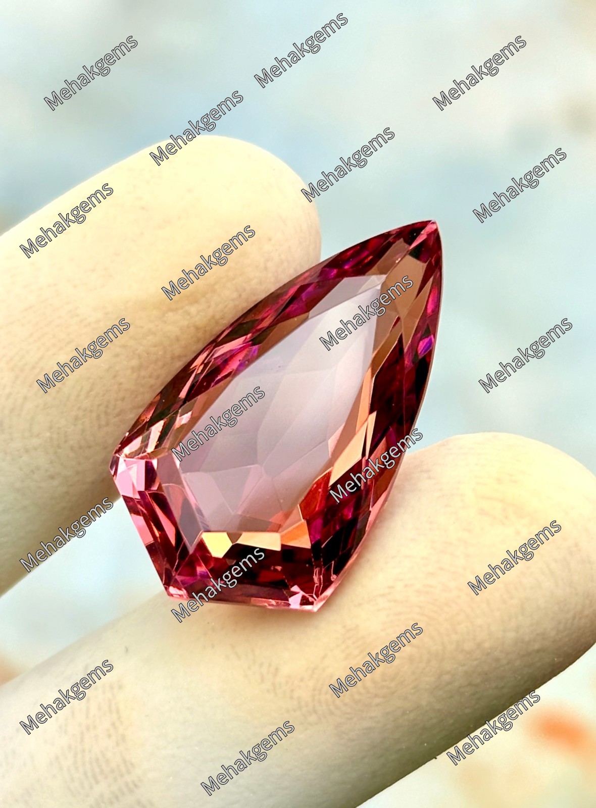 38.Ct Zultanite Gemstone, Shield Cut Color Change Diaspore, Jewelry Focal Stone