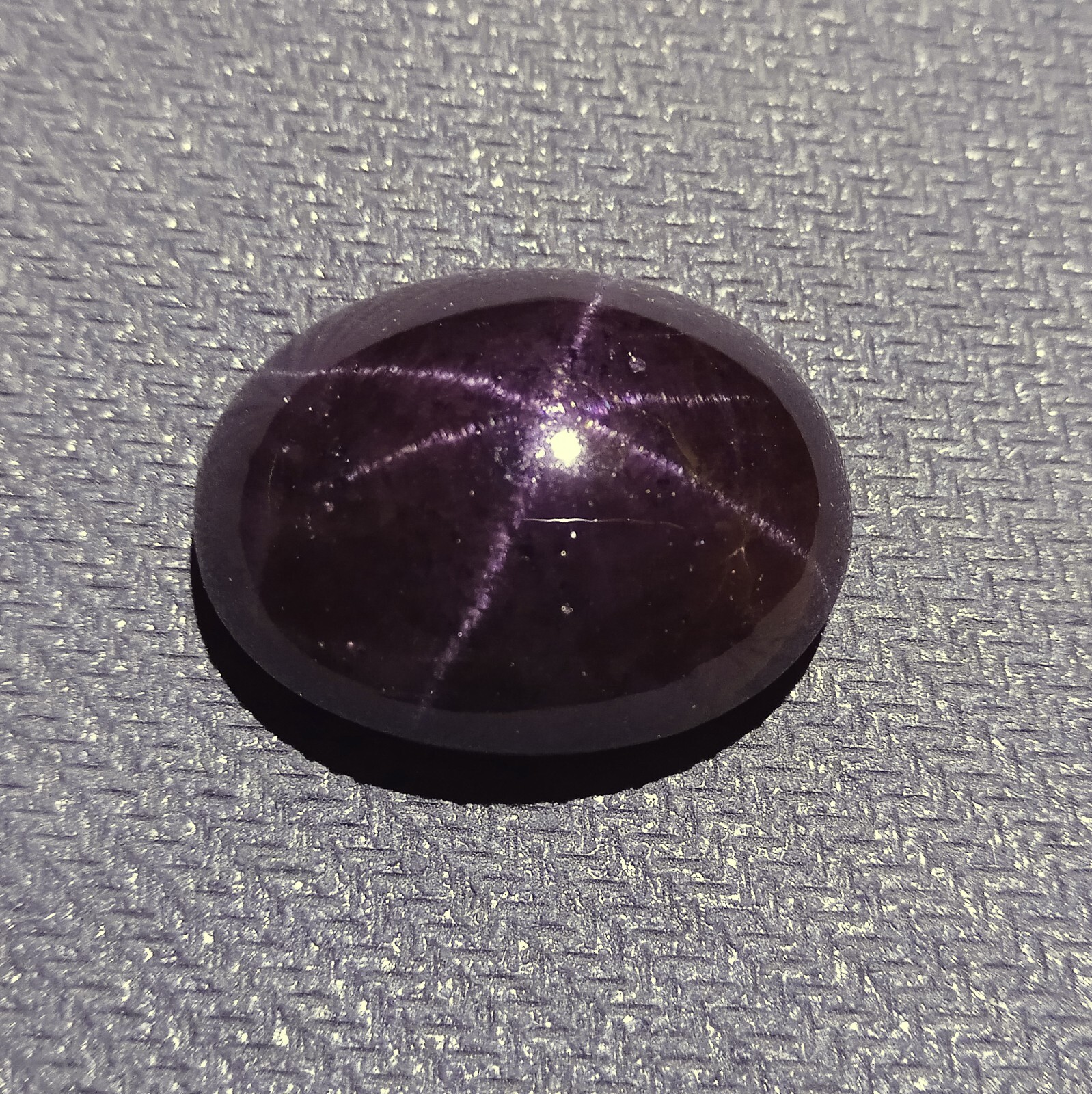 50.5 Ct 24×19.2×9.3 MM Natural 6-Ray Star Purple Red Garnet Star Oval Cabochon
