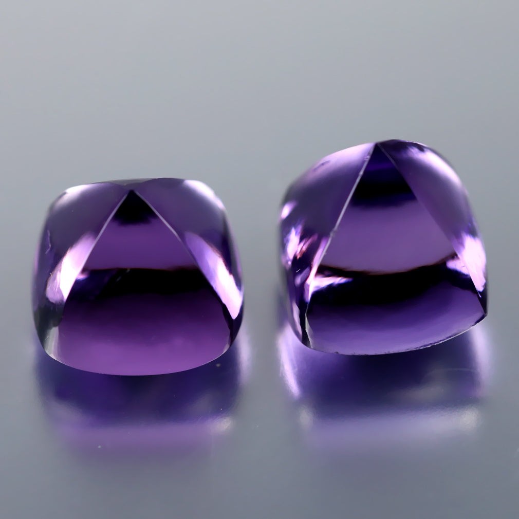 7.26 ct (2pcs) MATCHING PAIR Sugarloaf (8.63 x 8.52 mm) Purple Amethyst