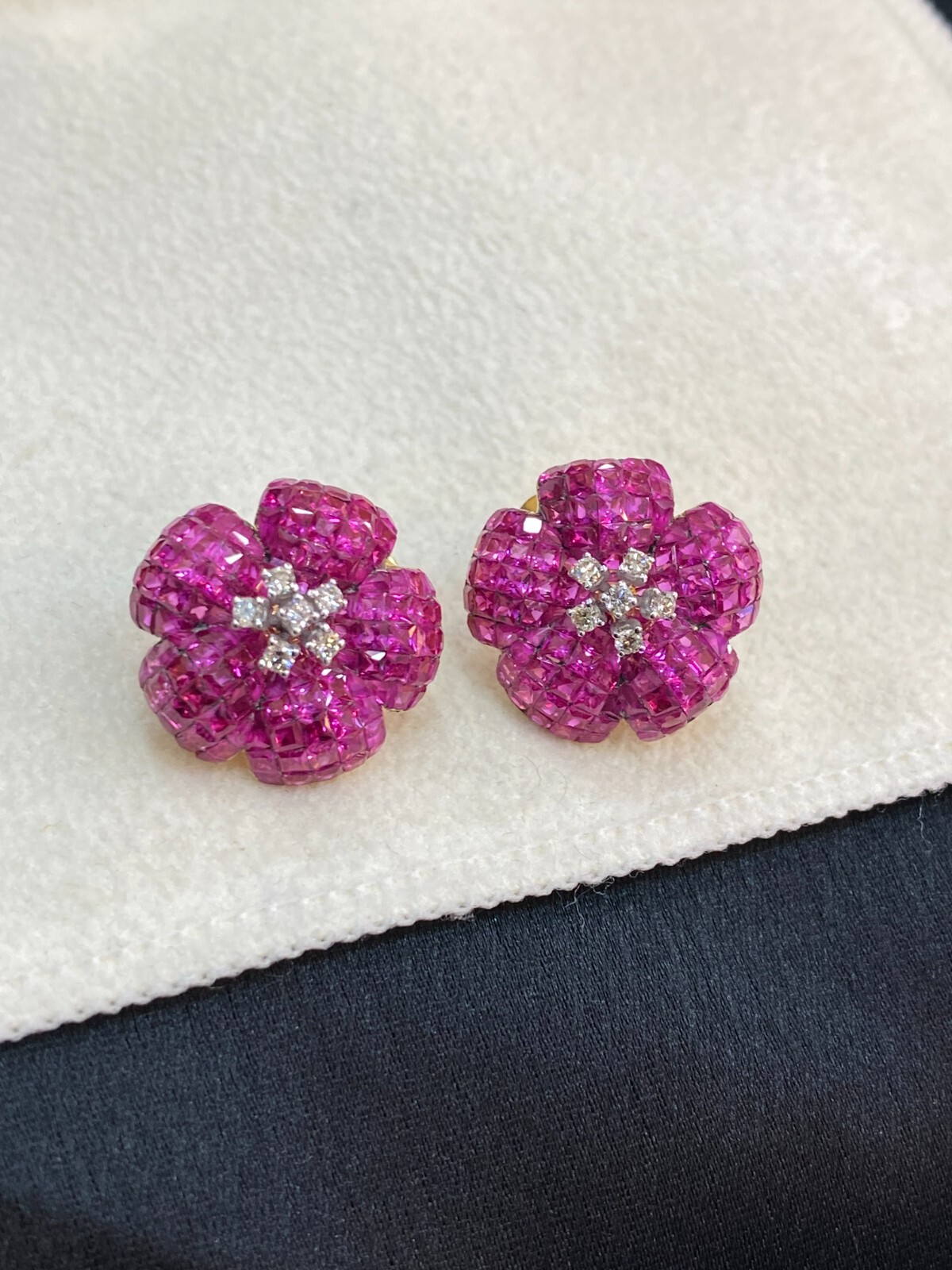 9.86 Ct Round Brilliant Diamonds Princess Cut Ruby Stud Earrings 18K Yellow Gold