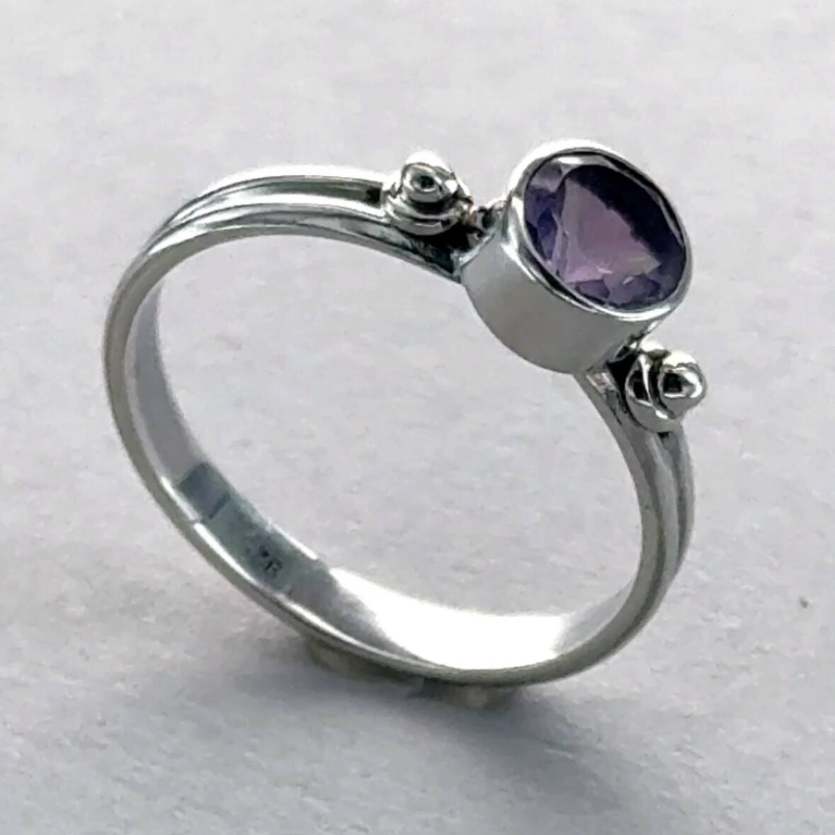 Natural and Round AMETHYST Ring – Multiple Sizes – 925 STERLING SILVER #111e