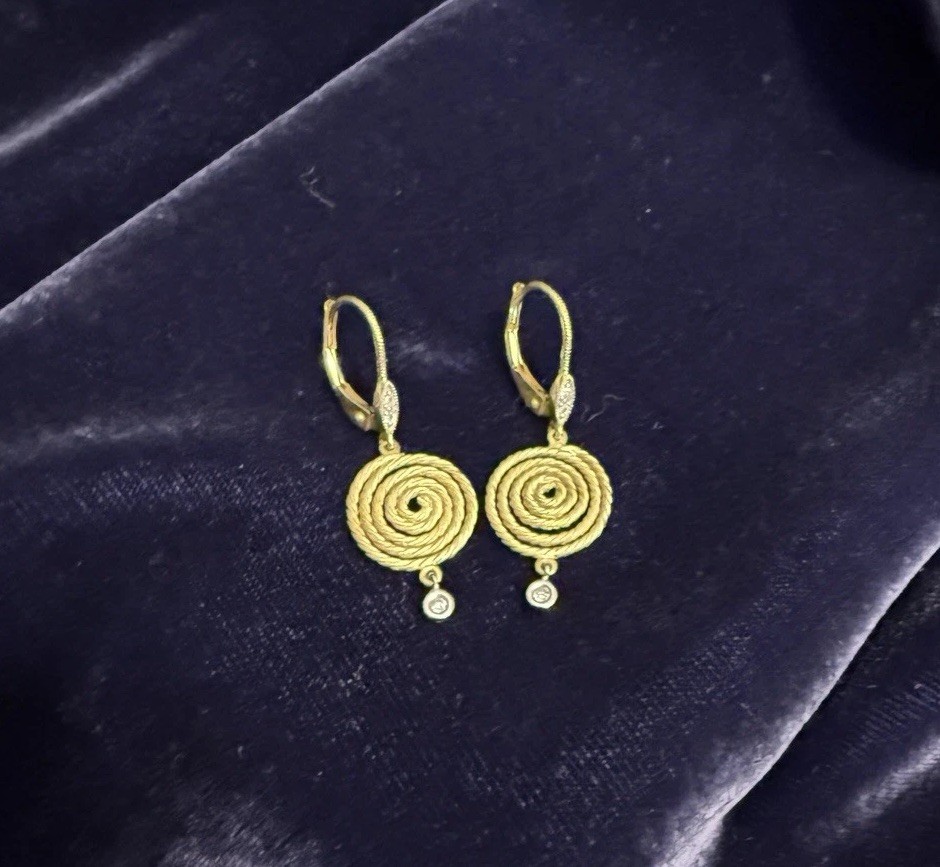 Vintage 14K Imperial Gold/Affinity Diamond Earrings About 1inch Drop 2.1 Grams