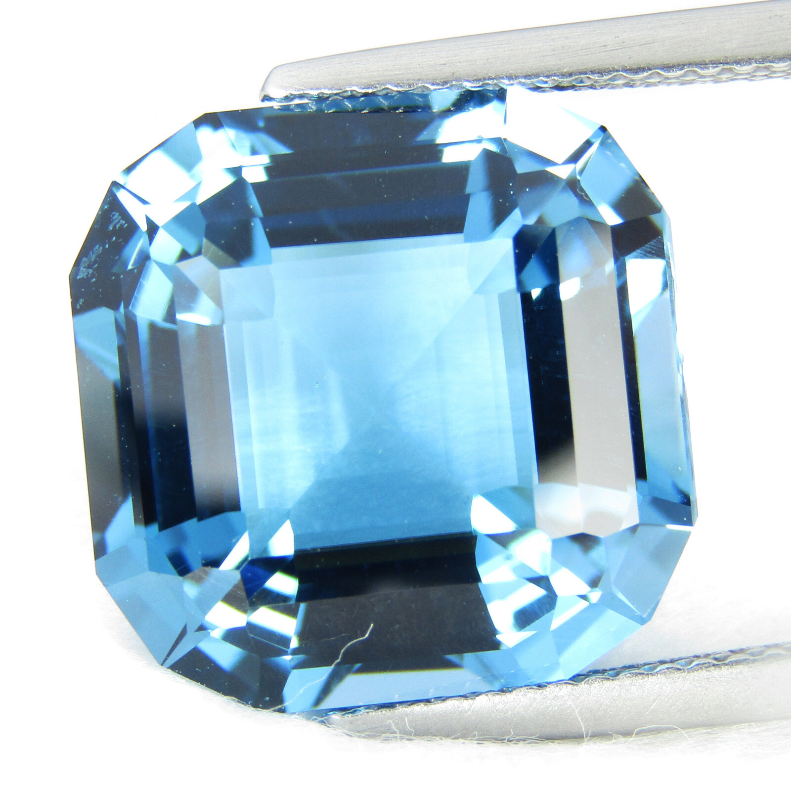16.04cts Natural Beautiful London Blue Topaz 14.7mm Fashion Radiant Cut Gem