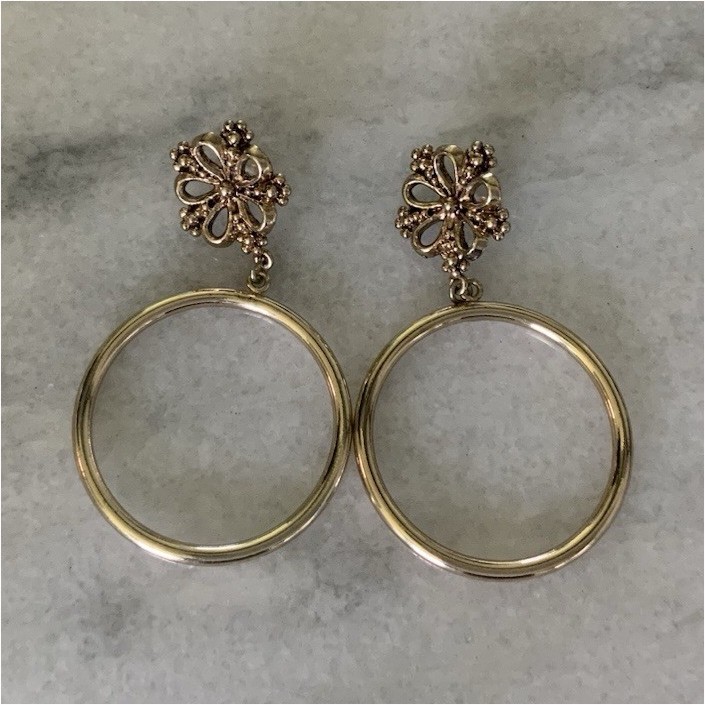 Gold Tone Round Hoop Dangle/Drop Earrings Floral Studs Metal Lobe No Stone