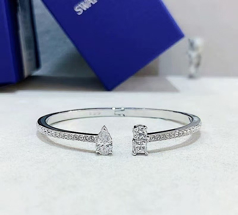 Swarovski Mesmera Attract Open Bracelet and High-End Water Drop Open Bracelet