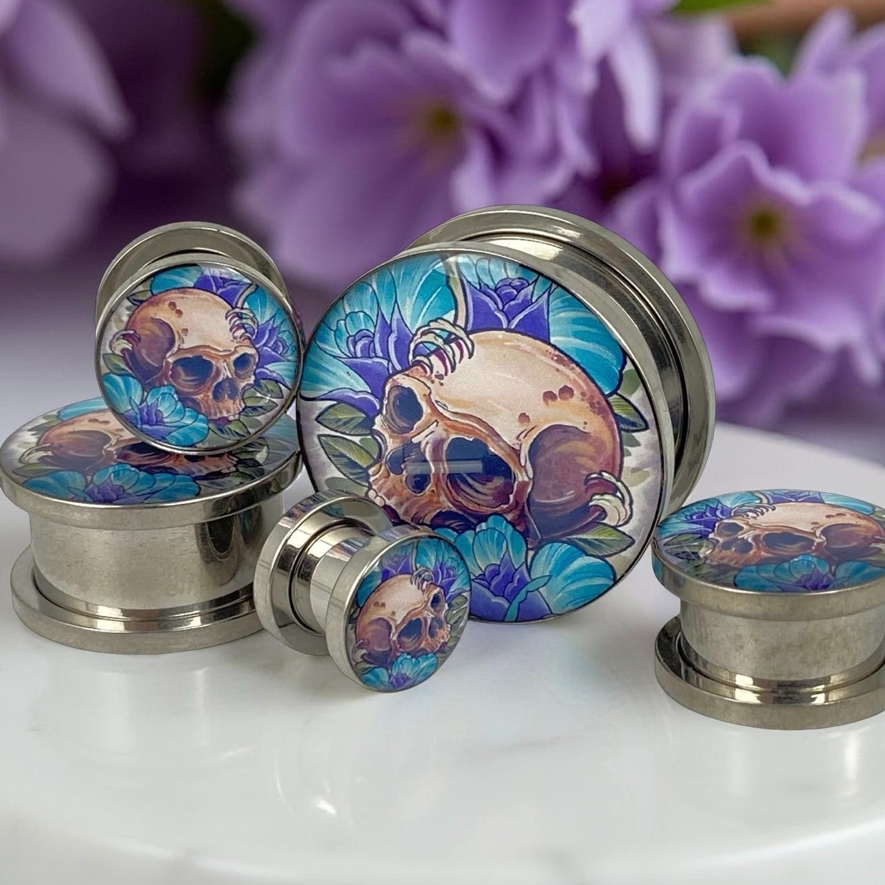 Pair of Screw on Skull and Roses Picture Plugs gauges 16g to 1 inch