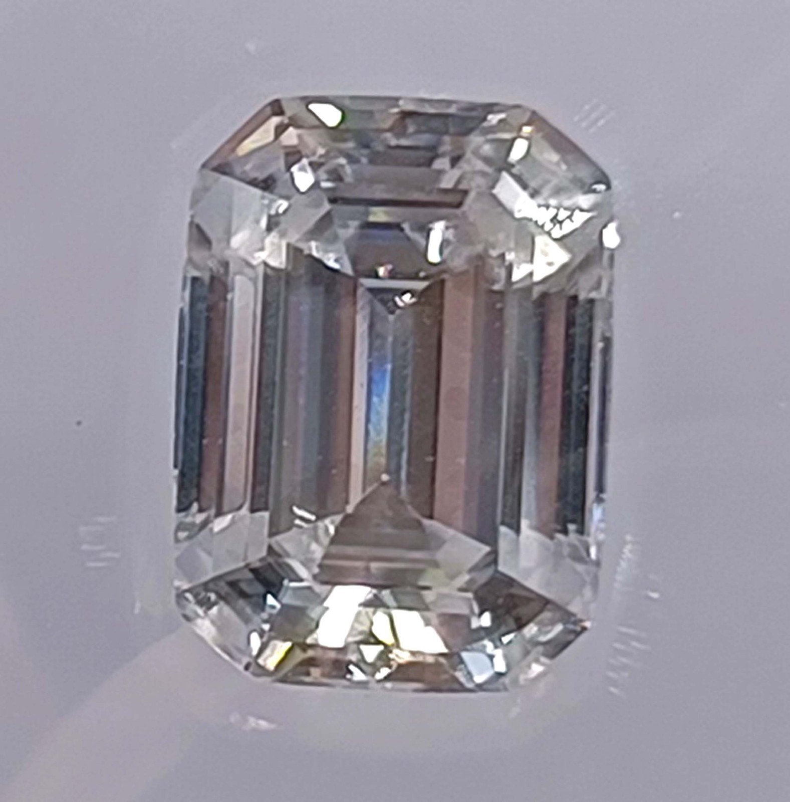 VSSI White Diamond ‘D’ Color 2.4 Ct VVS1 Loose Emerald Cut IGL Loose Gems 5AJU