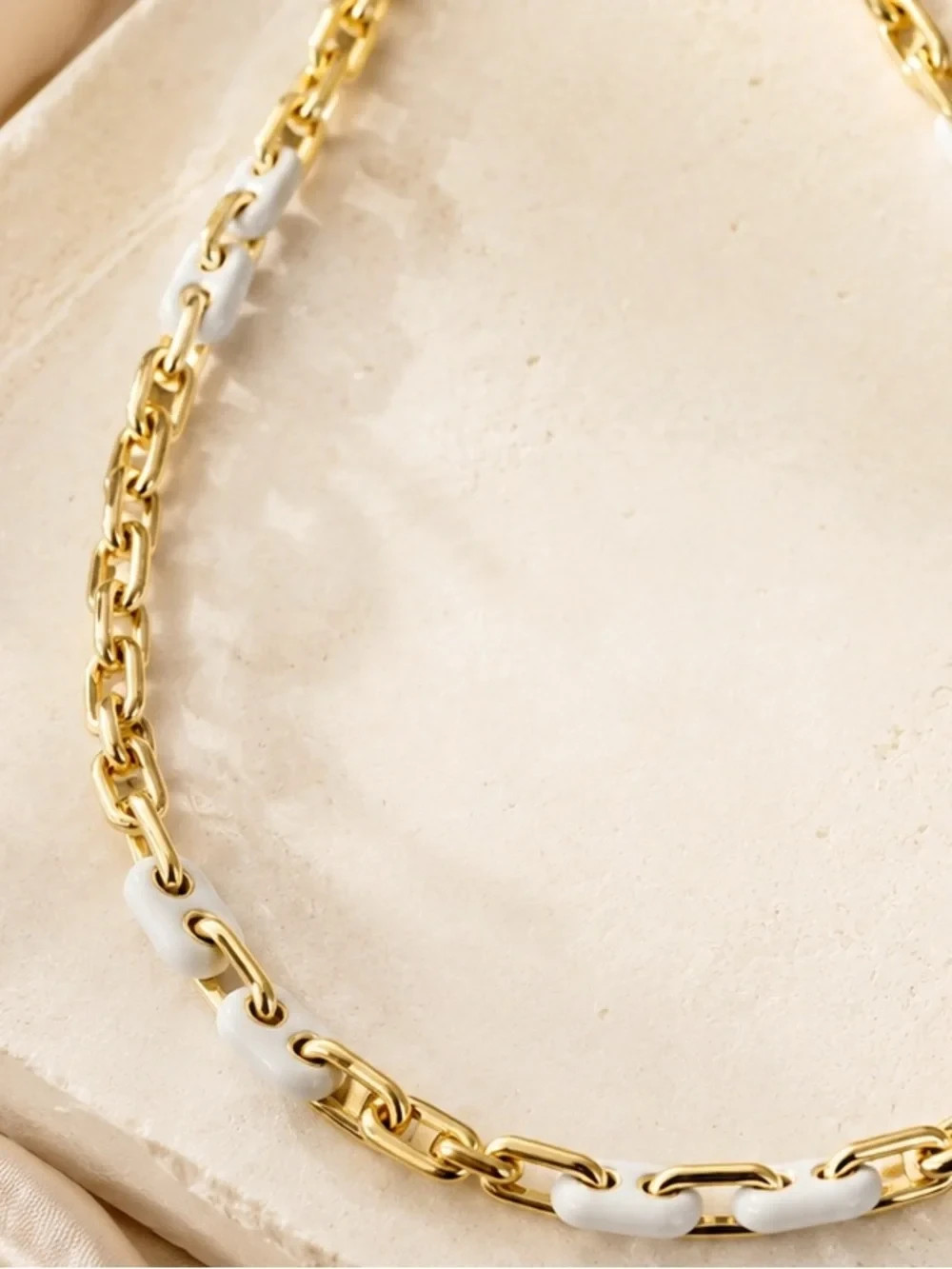 Kendra Scott Bailey Gold & White Mix Chain Necklace