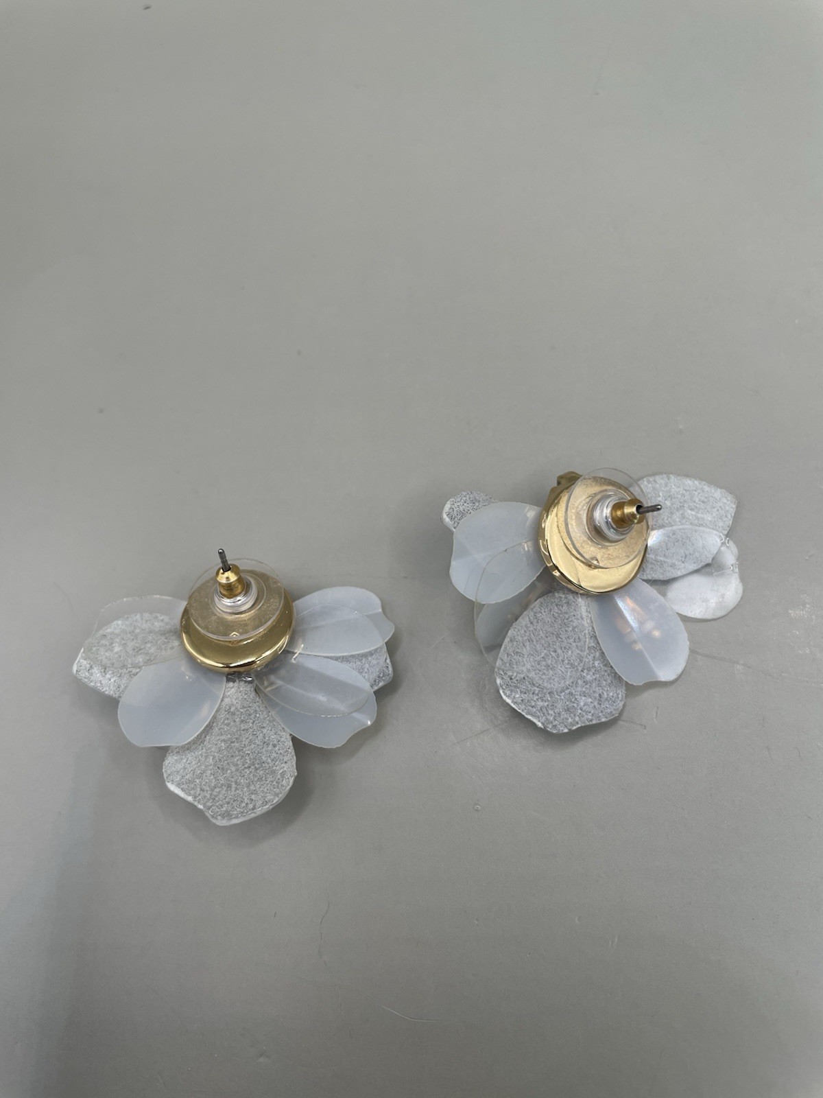Kate Spade White Leather 12K Gold Plated Statement Post Earrings Retail $68