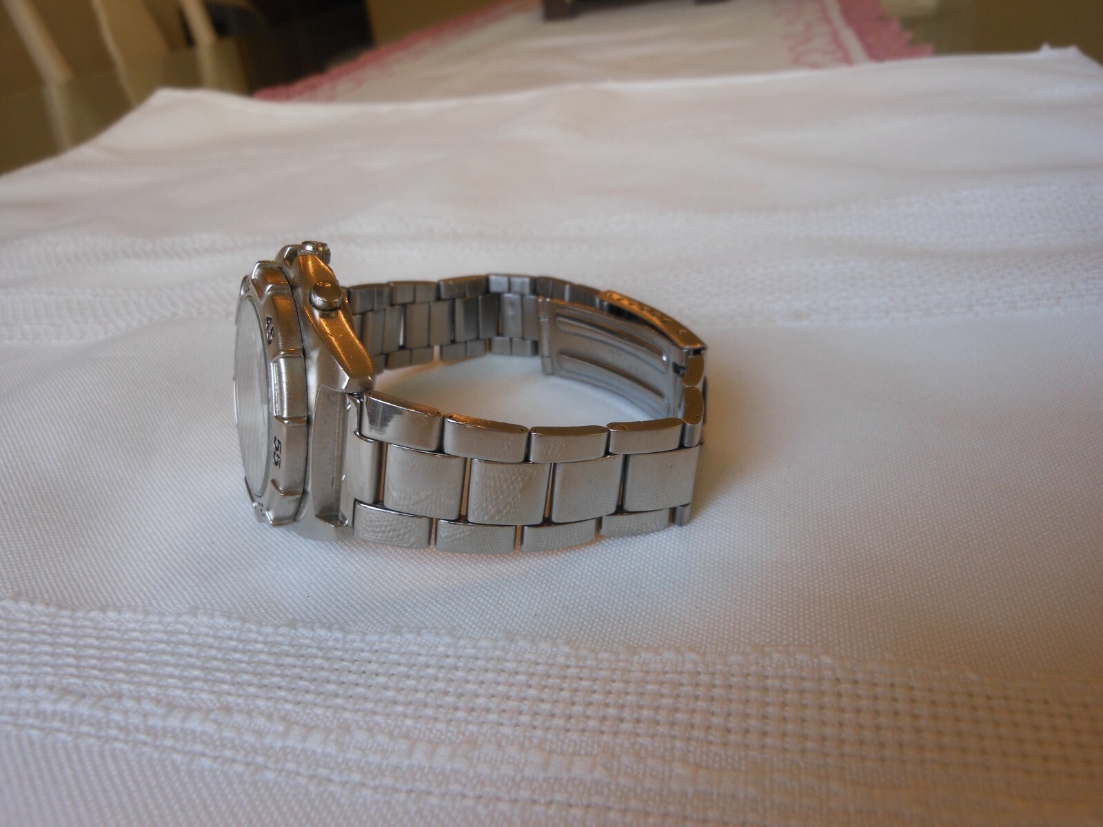 GUESS Vintage Waterpro Chronograph 50 Meters / 165 Feet Watch