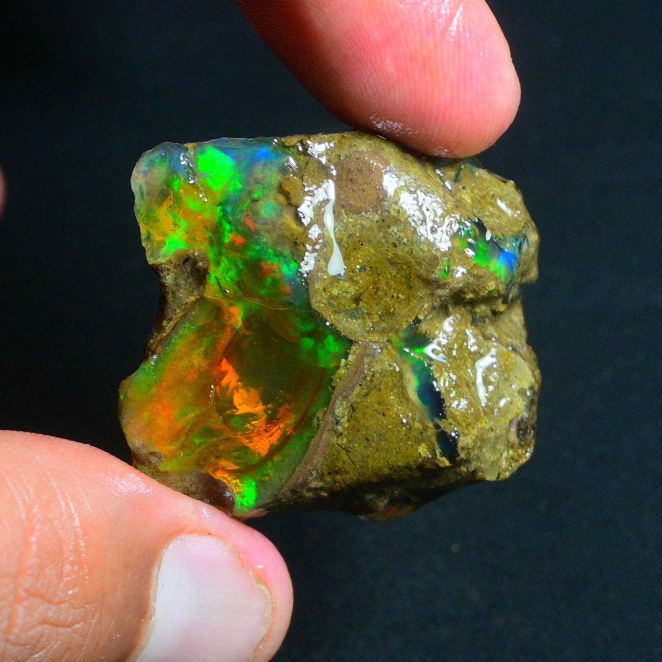 Stunning Multi Fire Natural Ethiopian Oil Opal Rough 88.40 Cts Raw Opal Specimen