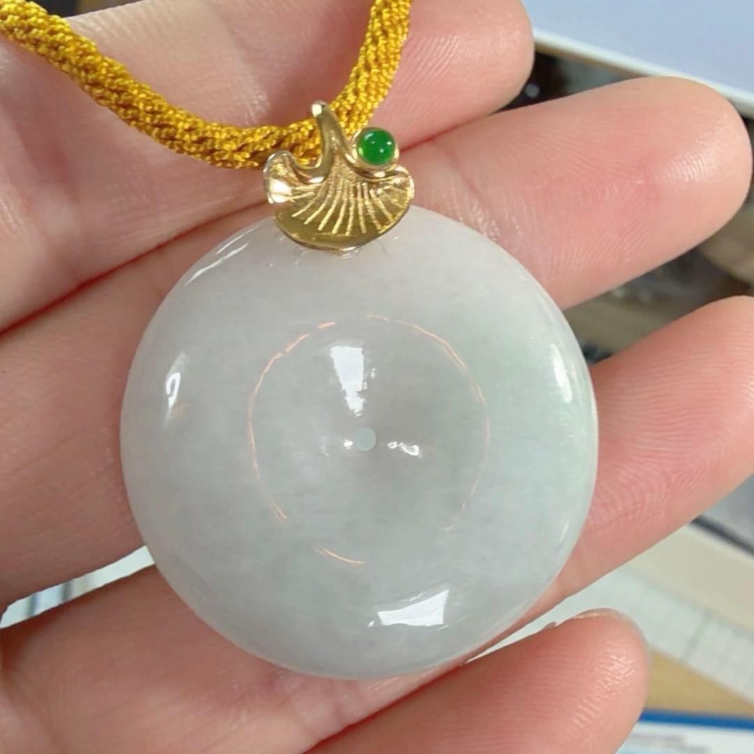 Japanese jade necklace R2M0796 Natural Genuine Jade (Guaranteed Authenticity) Li