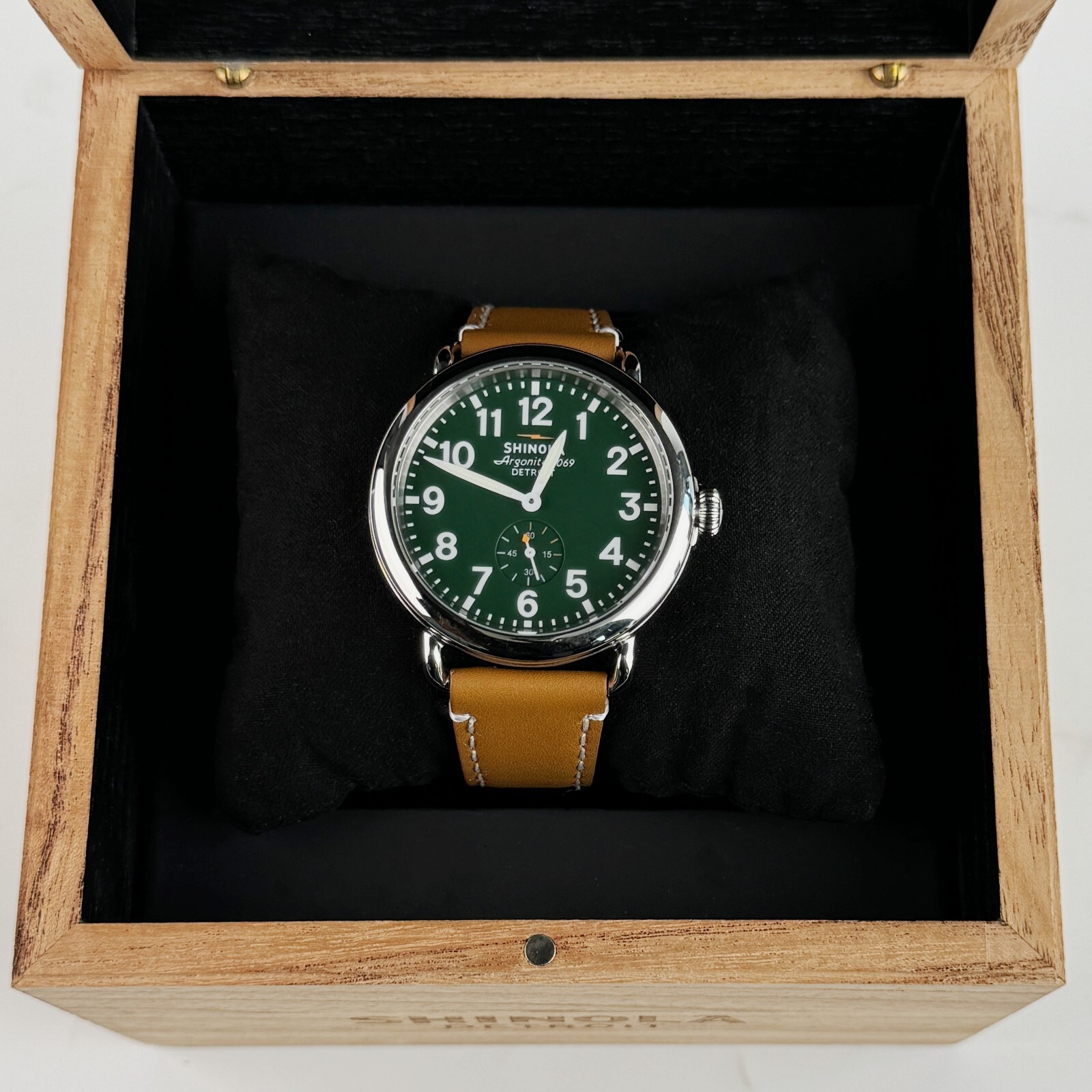 Shinola The Runwell Men’s 41mm with Tan Leather Strap Chronograph Quartz Watch