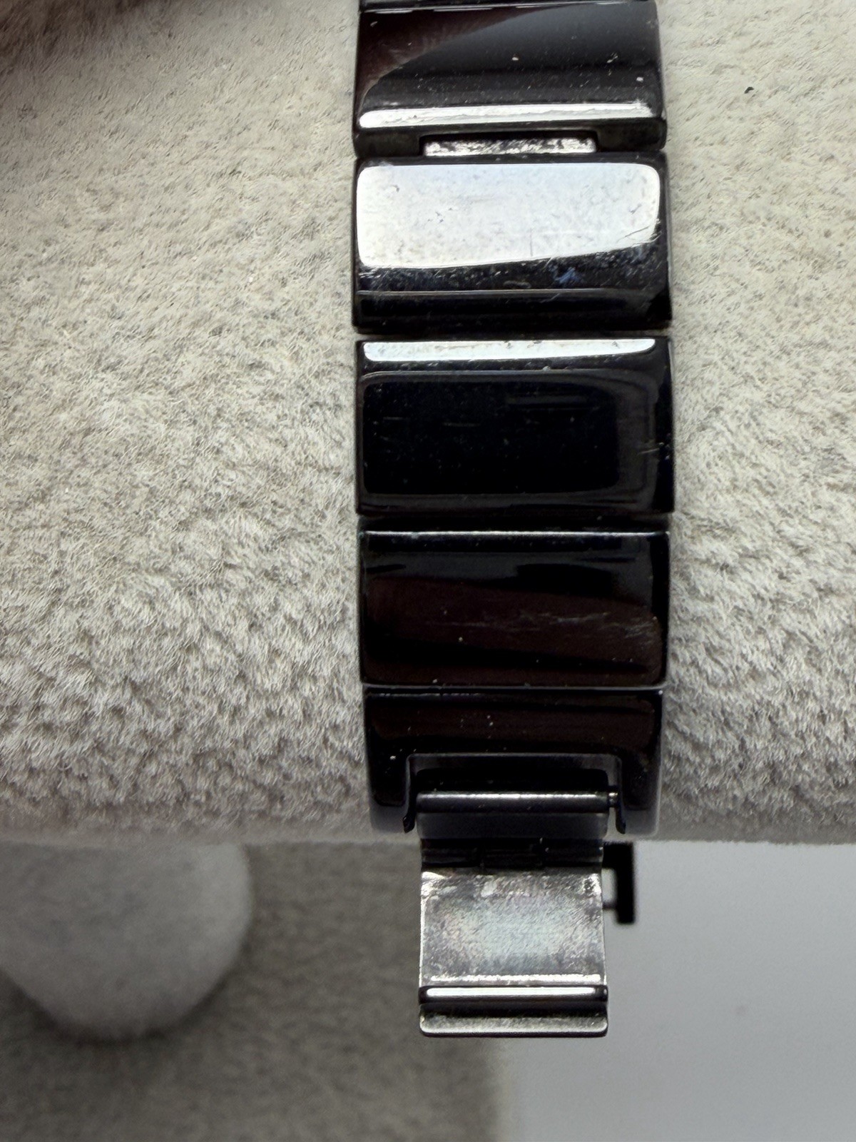 DKNY NY-3897 New Battery Ladies Watch Black Crystals 12MM 6″ Solid Stainless
