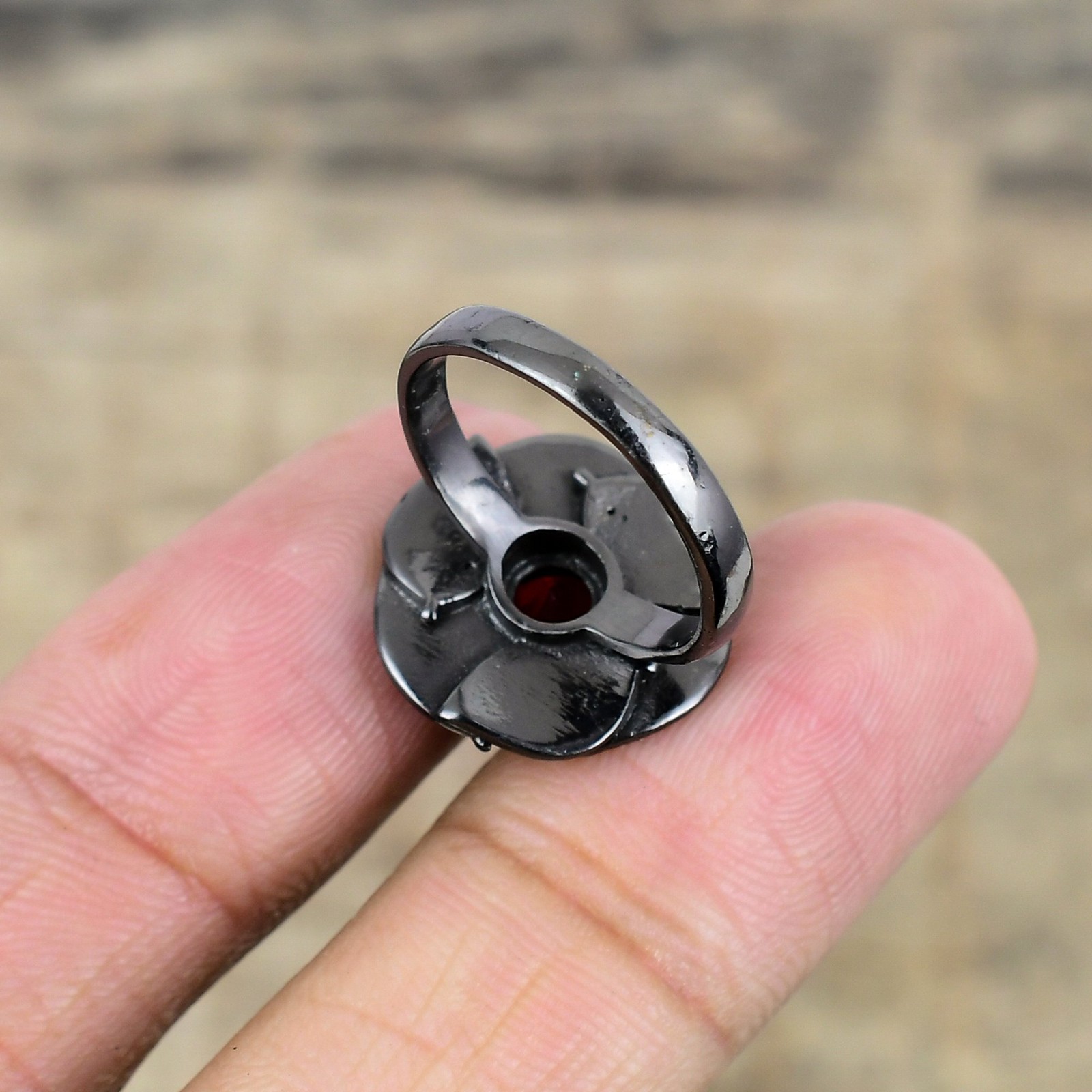 Red Garnet Black And Gold Plated 925 Sterling Silver Ring S.7.5 R87243