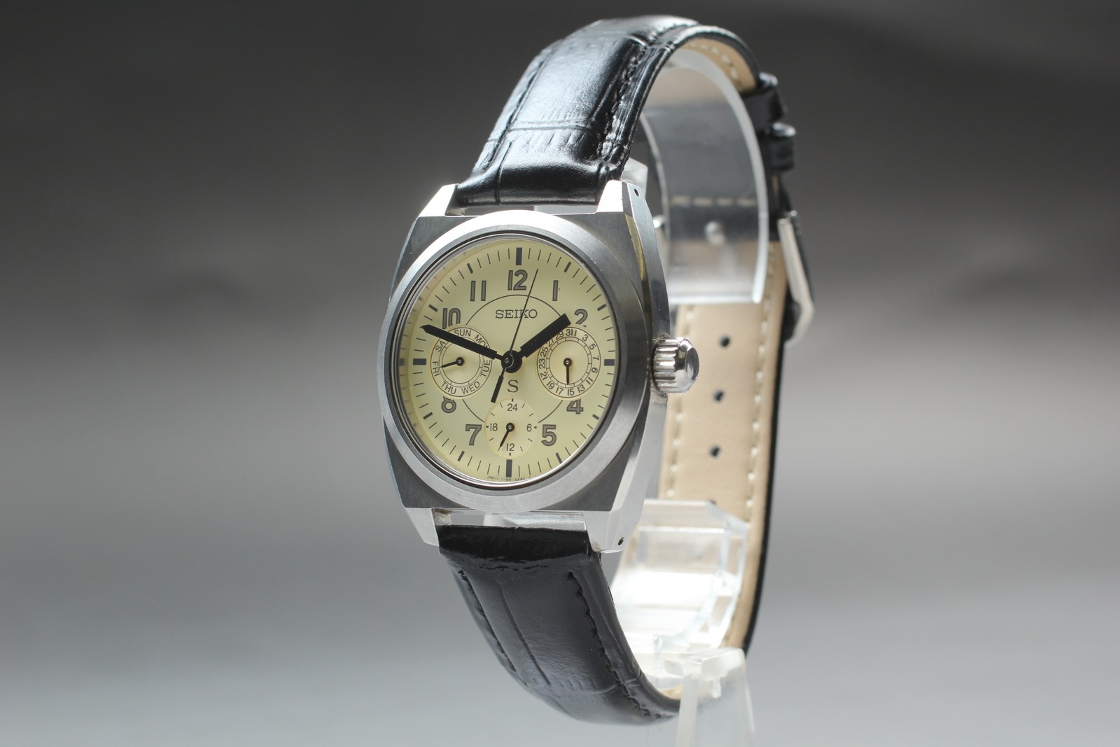 *NEAR MINT* Vintage SEIKO SUS 5Y89-0A50 Day/Date White Dial Men 33mm Watch JAPAN
