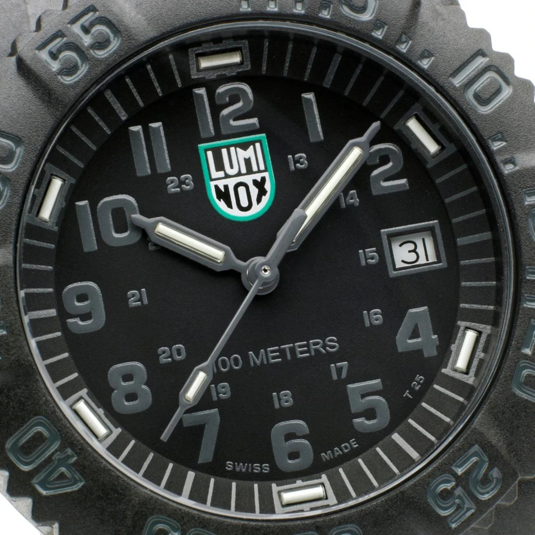LUMINOX Sea Lion X2.2072 CARBONOX Rubber Strap Black Dial Men’s Watch ⌚