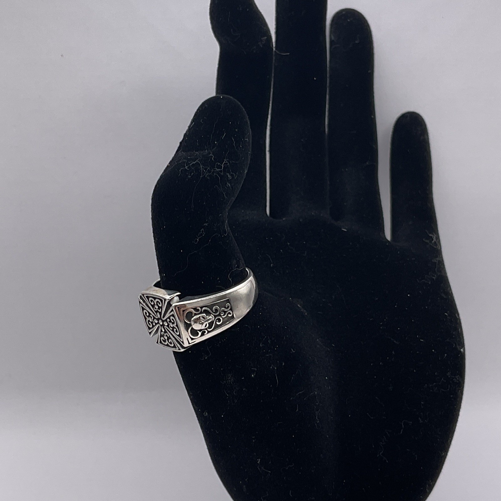 Gothic Maltese Cross Signet Ring Size 9 Vintage Oxidized Silver Tone Filigree