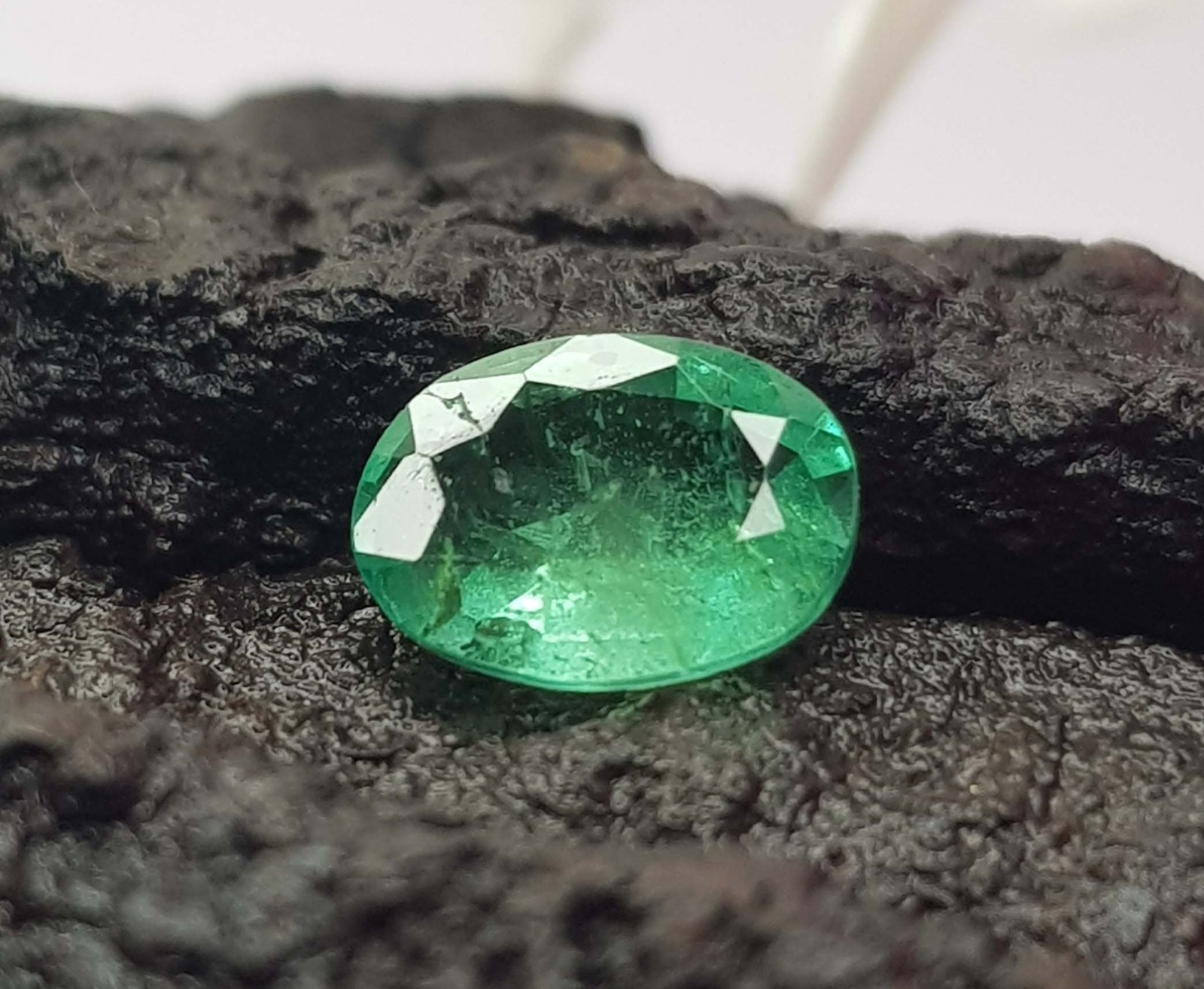 2.08 Ct Natural Emerald Oval Cut Rich Green Zambian Mines Top Quality Gemstone