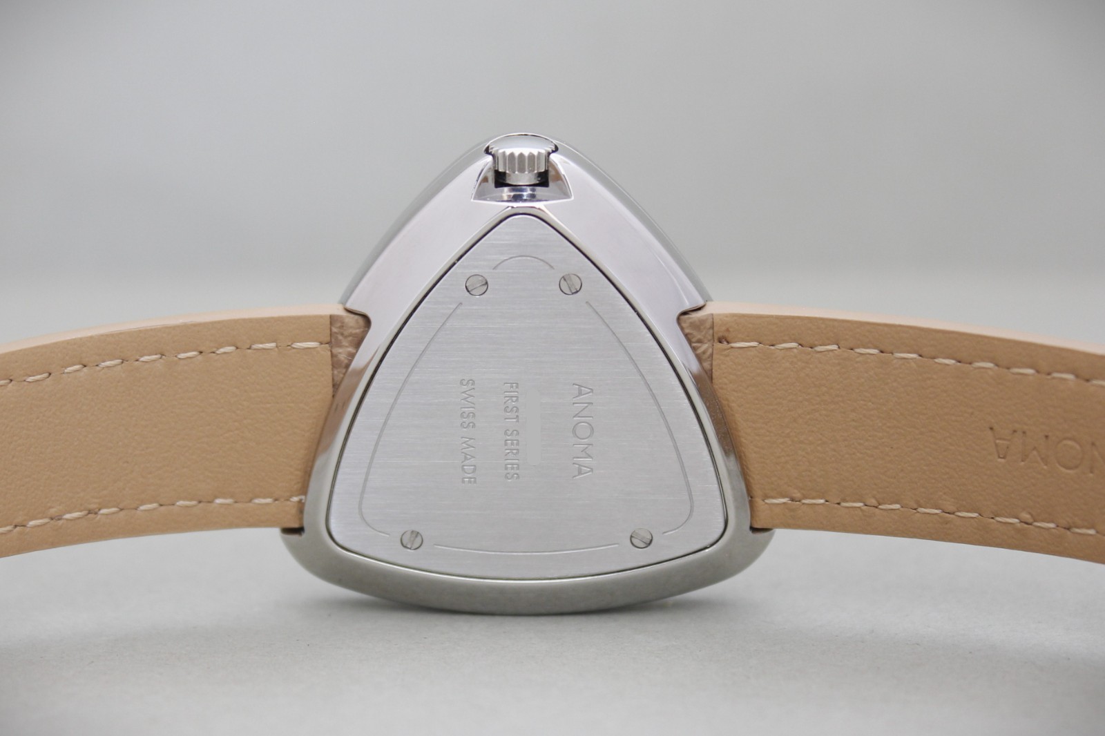 Anoma A1 First Series 2025 Box, Papers & Warranty Excellent Condition 3 x Straps